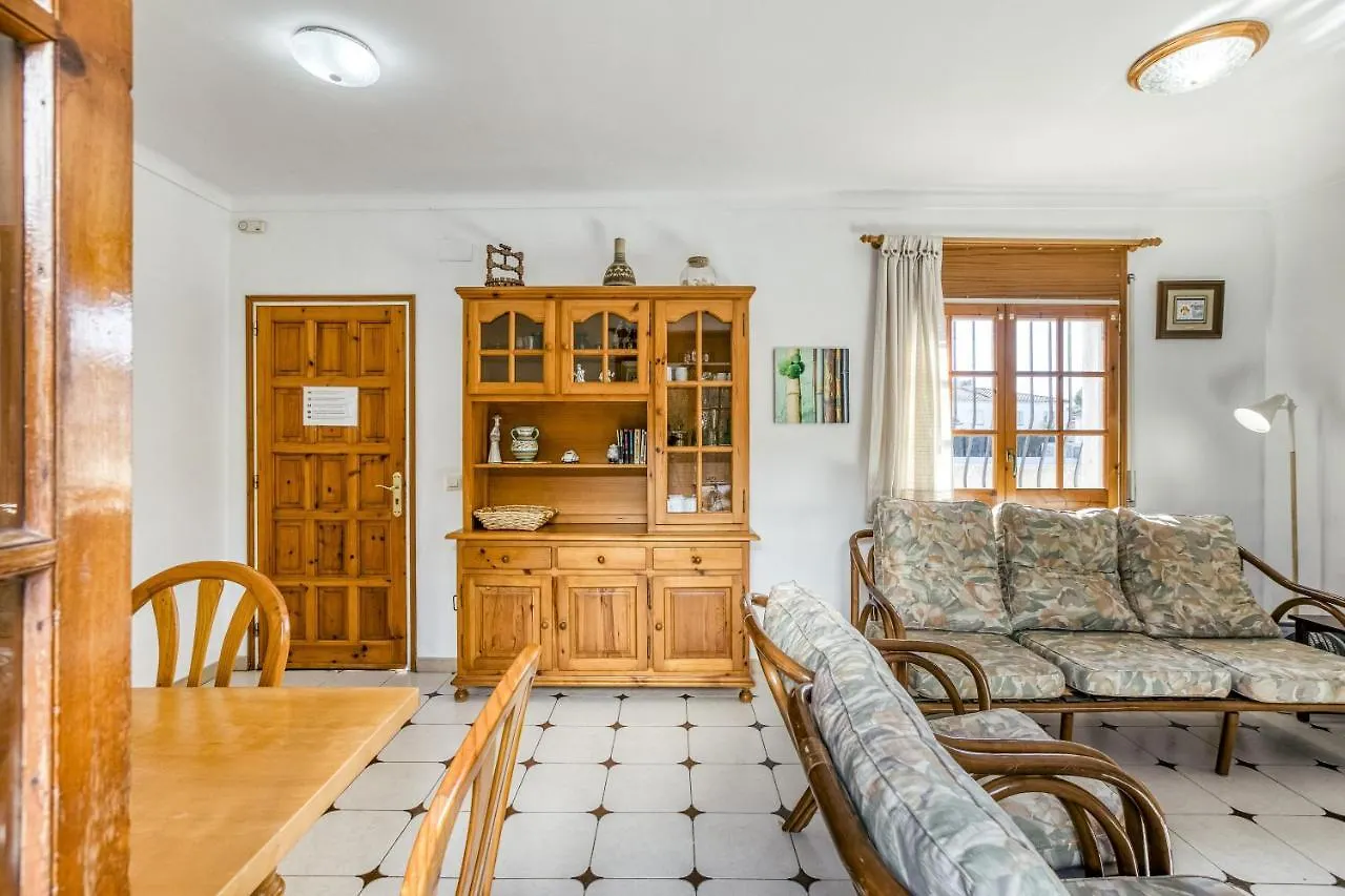 Villa La Flor Con Piscina L'Escala Holiday home