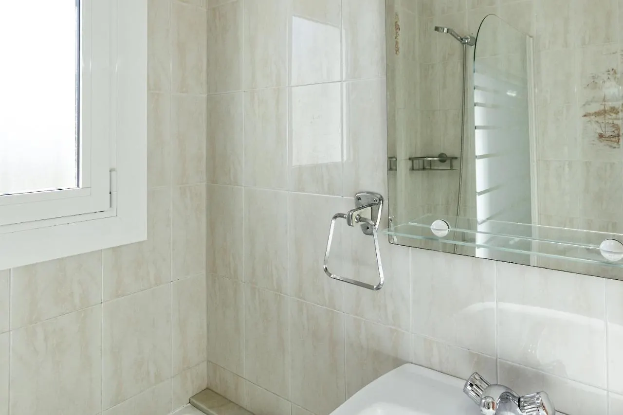 Villa La Flor Con Piscina L'Escala Holiday home