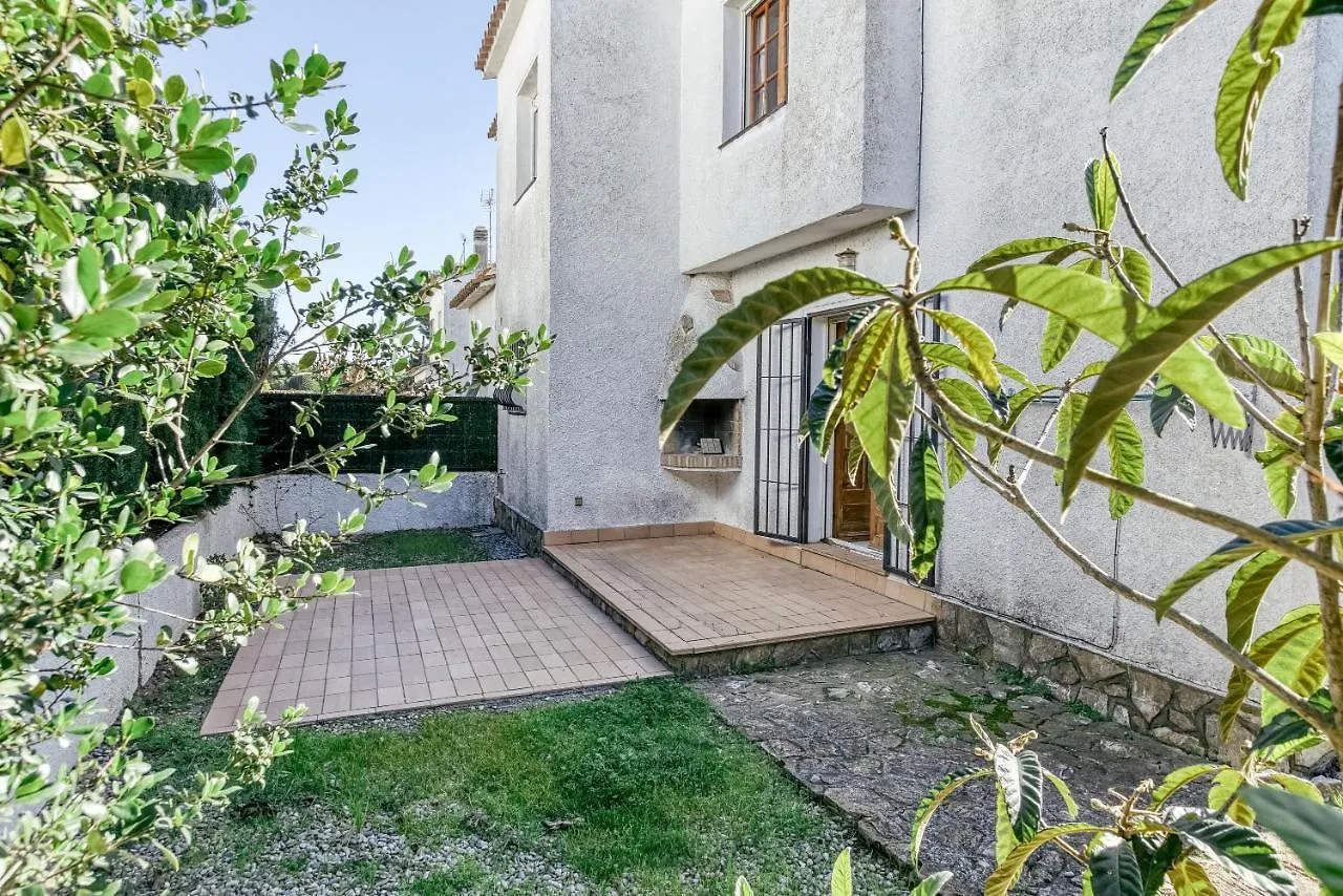 Villa La Flor Con Piscina L' Escala 0*,  Španělsko